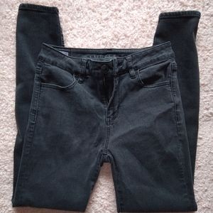 American Eagle Outfitters Black Hi Rise Jegging Size 4 Short